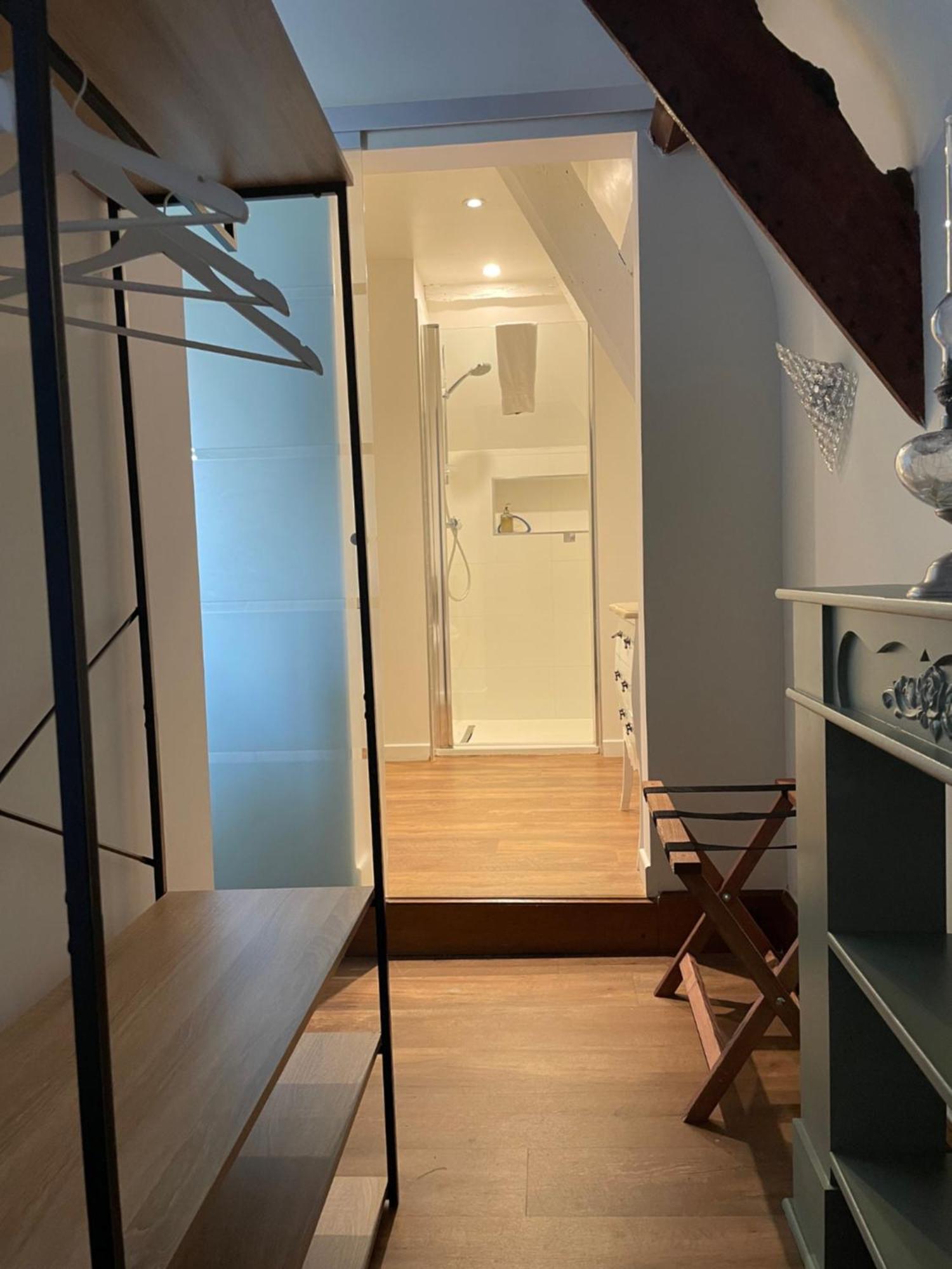 La Meffrais 1741 Bed & Breakfast Dinan Ruang foto