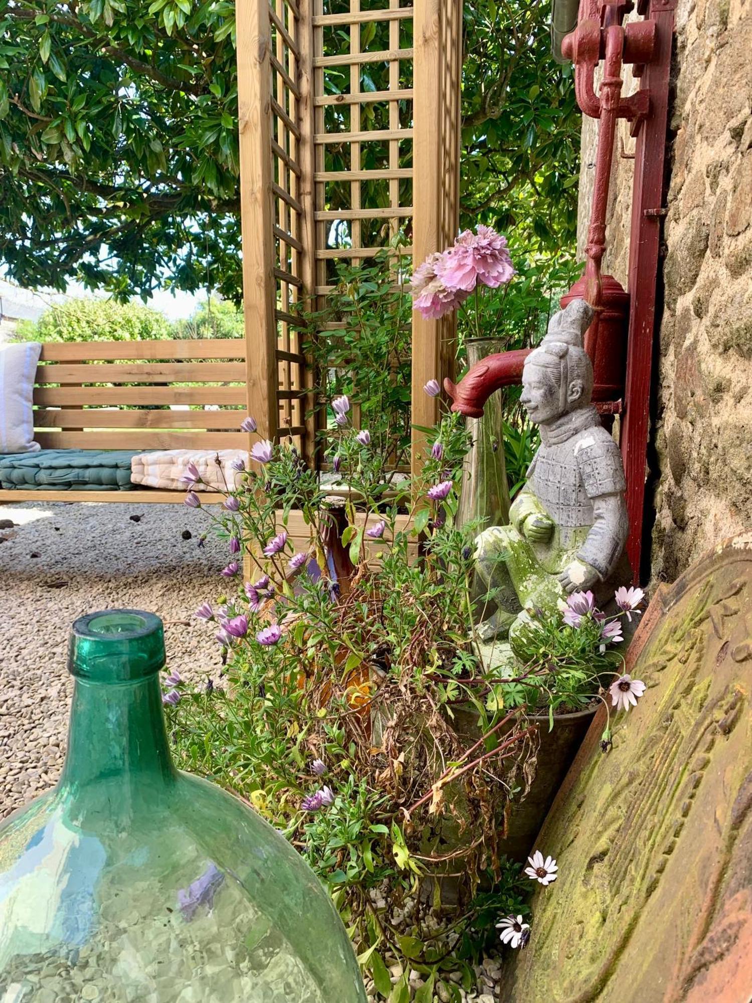La Meffrais 1741 Bed & Breakfast Dinan Bagian luar foto